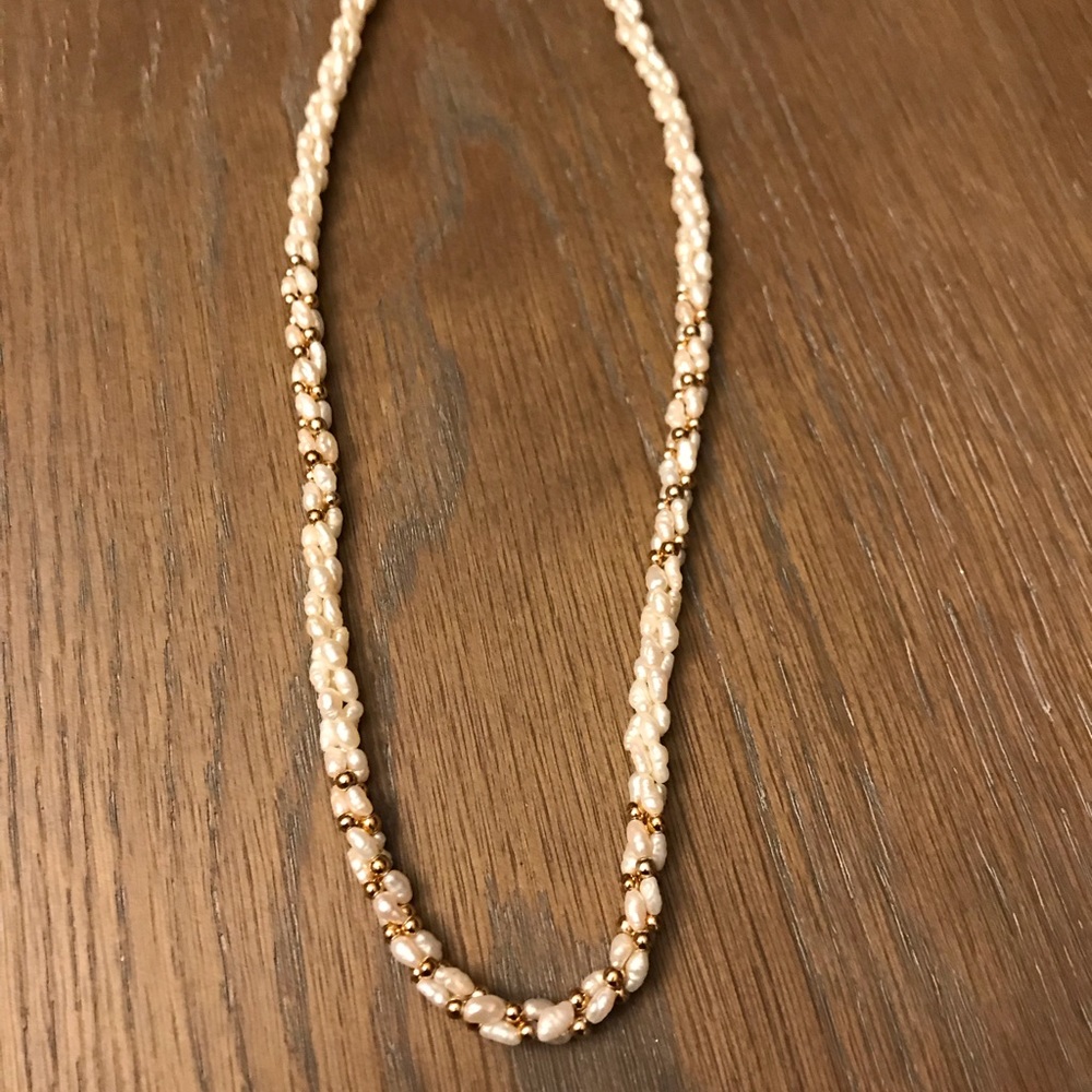 Fresh water pearl necklace